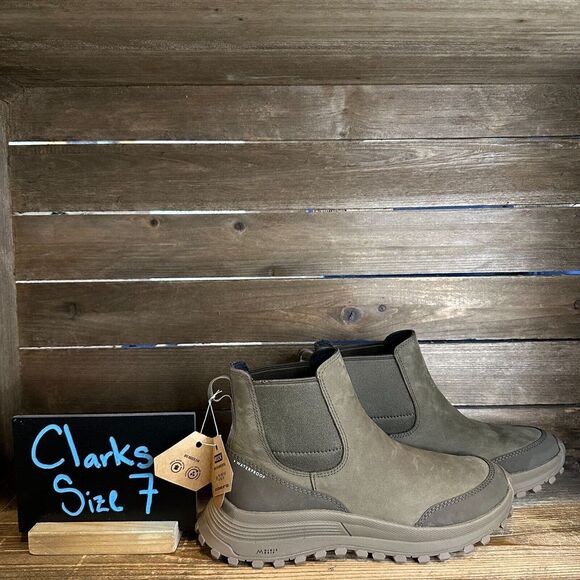 New Womens Clarks ATL Trekup Waterproof Green Trail Ankle Boots Booties Size 7 M - Picture 1 of 6